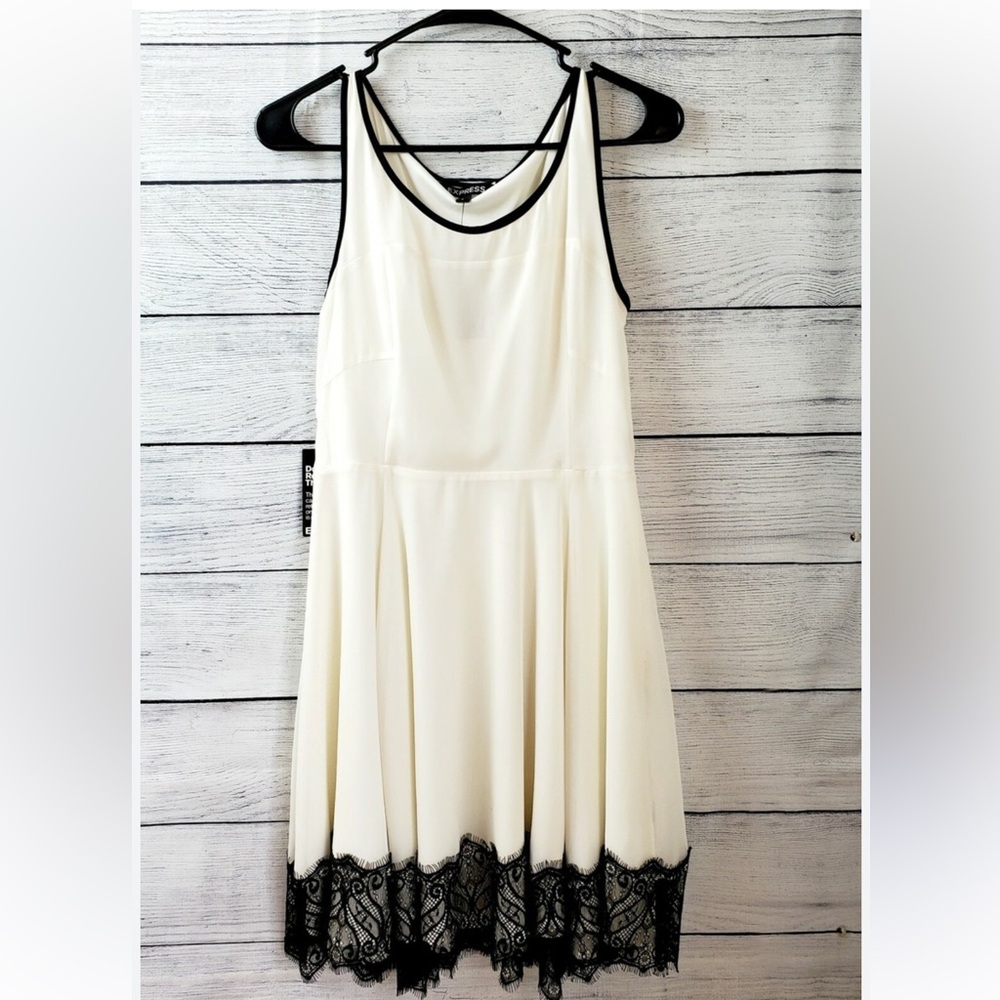 Express Lace Bottom Dress - Size 0 | Color: Cream